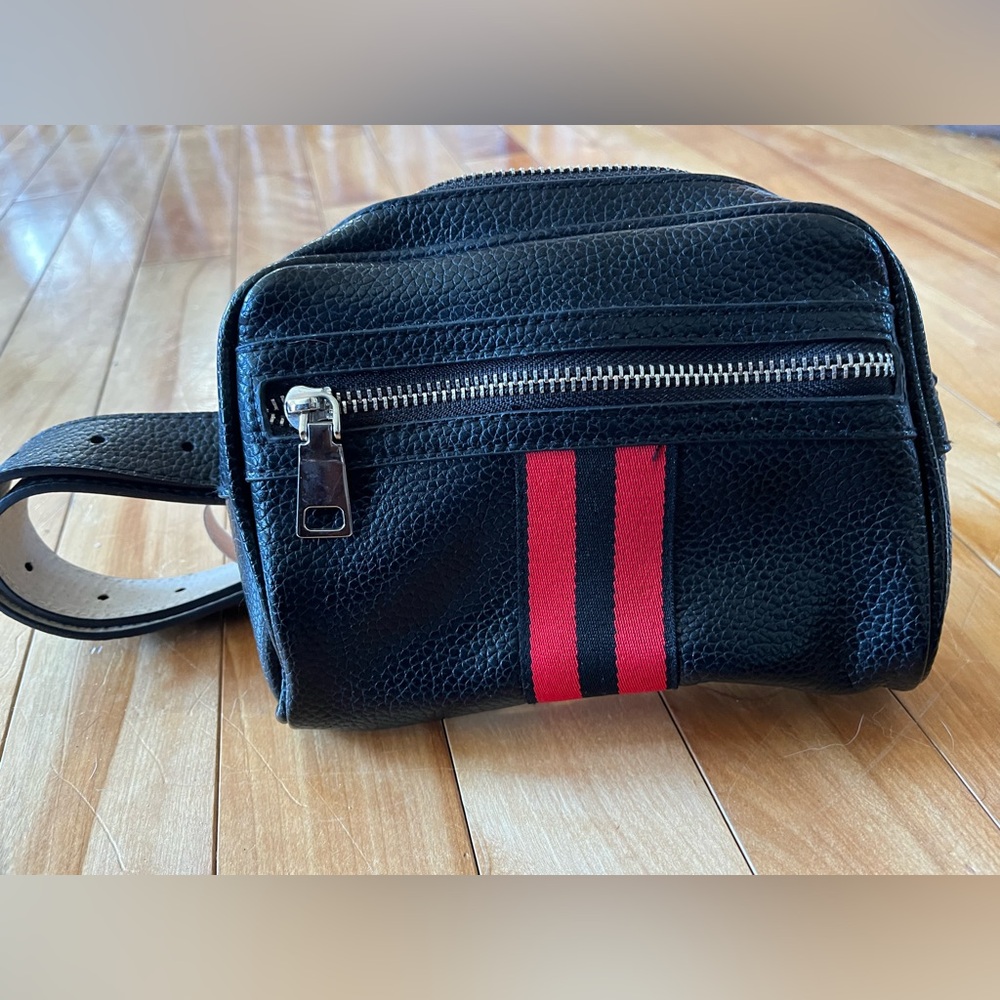 Steve Madden belt bag